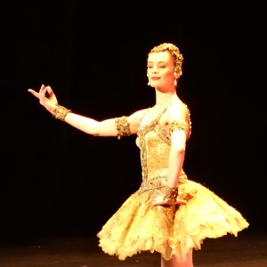 Aurélie Dupont est Raymonda